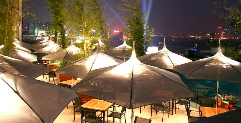 Tuuci-Ocean-Master-Pagoda-Parasol-Sfeerfoto3.jpg