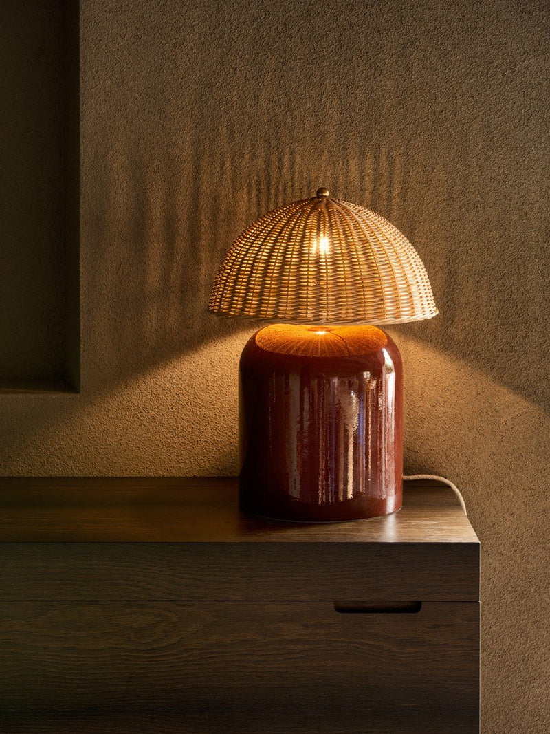 Vincent-Sheppard_Arvin-table-lamp-medium_maroon_HR.jpg