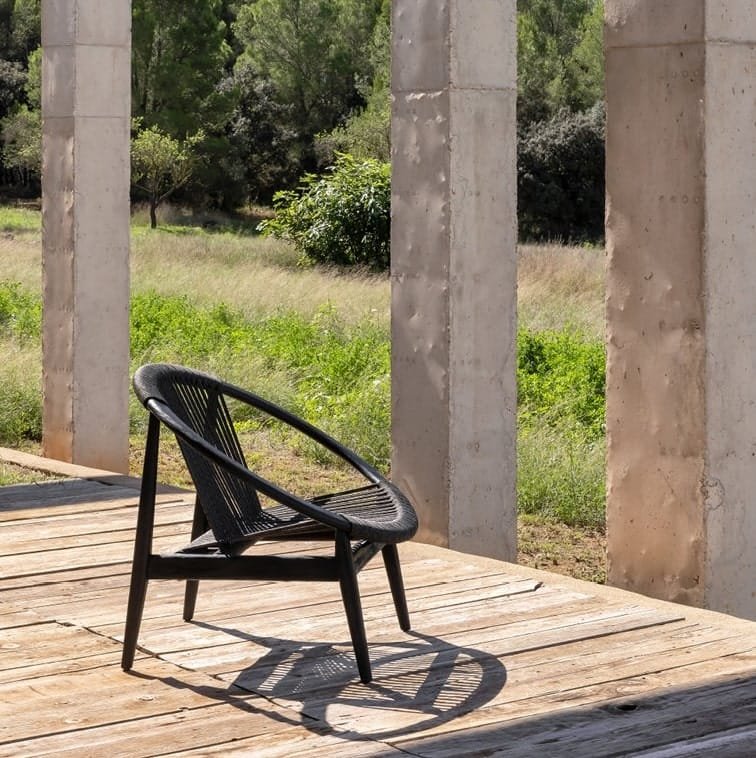 Vincent-sheppard-frida-lounge-chair-black-min.jpg