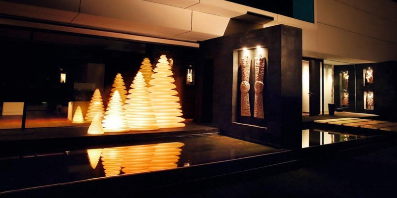 Vondom-Chrismy-tree-warm-colour-1024x512-1.jpg