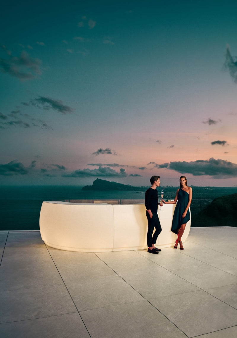 Vondom-Fiesta-Archirivolto-Design-1-scaled.jpg