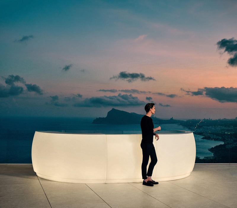 Vondom-Fiesta-Archirivolto-Design-2-scaled.jpg
