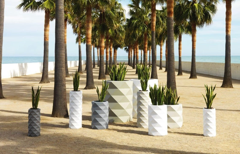 Vondom-Marquis-planter-setting-1024x655-1.jpg