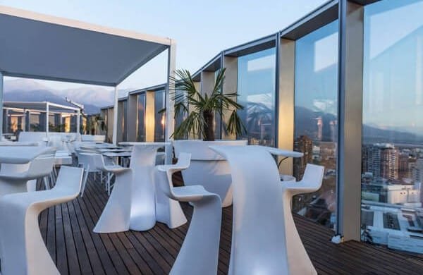 Vondom-Wing-horeca-realisatie-kopie.jpg
