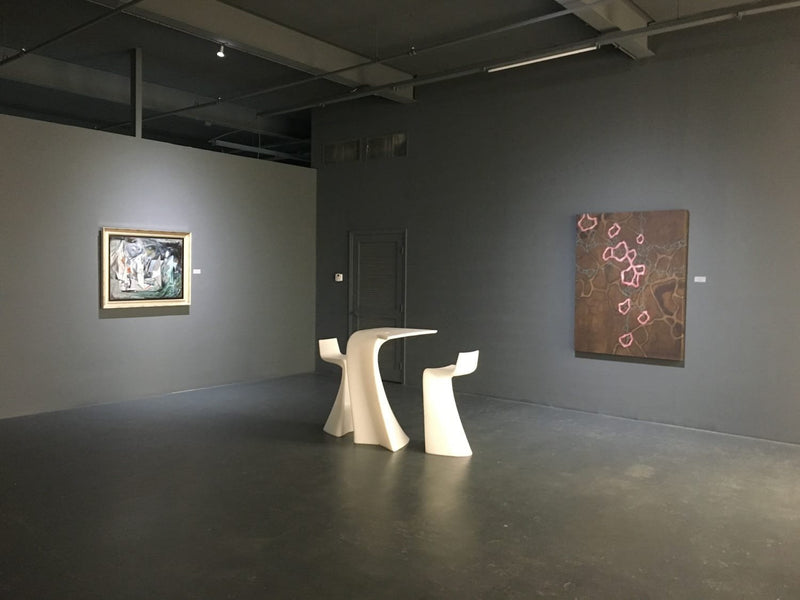 Vondom-wing-high-table-barstools.jpg
