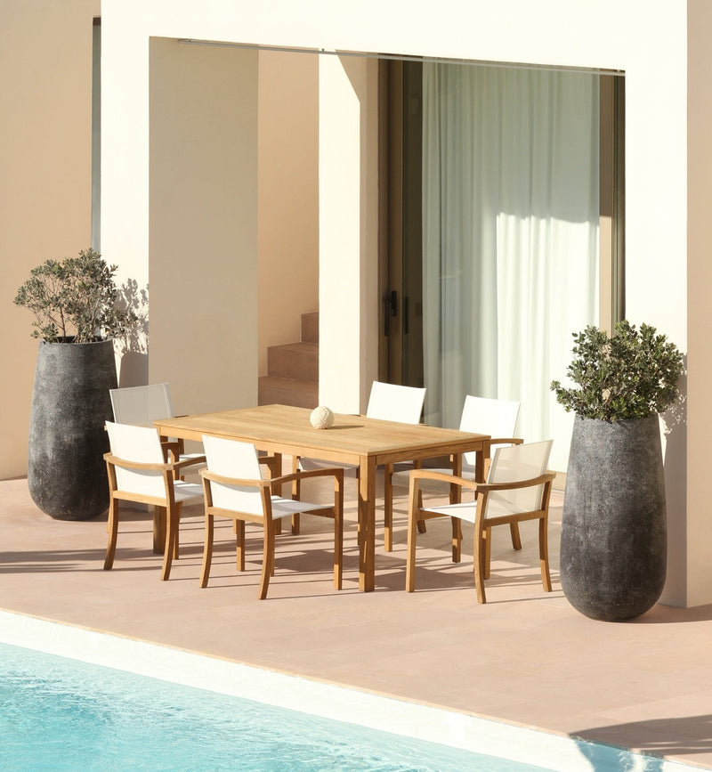 XQI 180 TABLE - XQI 55 DINING CHAIRS-min