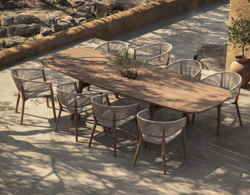 ZIDIZ 320 DINING TABLE - CARES 55 DINING CHAIRS-min