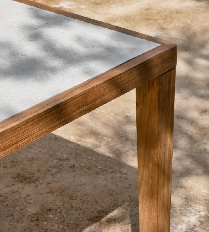 aspect9x10md__VincentSheppard_VoltaDiningTable_A1_1000X800_72DPI.webp