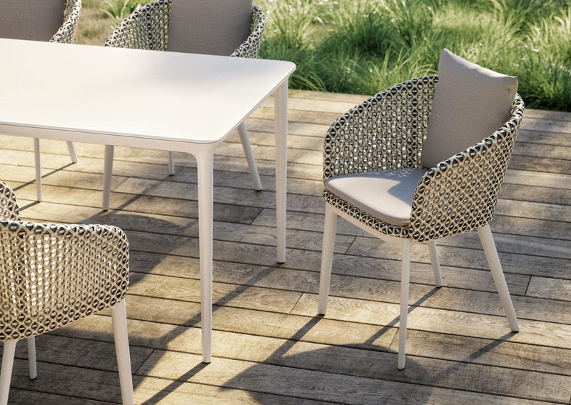 dedon-mood-secret-lakeside-bellmonde-mbrace-alu-packshot-scaled.jpg