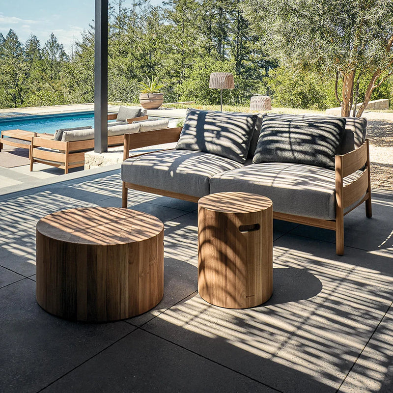 gloster-block-round-coffee-table-LS3_1000x.webp