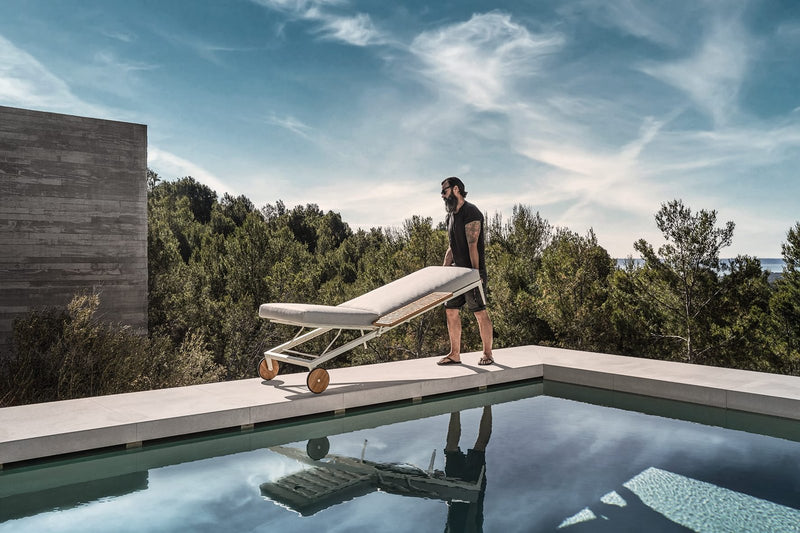 grid-lounger-1.jpg