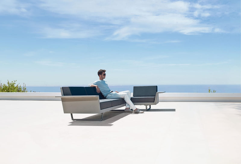 hospitality-furniture-table-chair-delta-jorgepensi-vondom-2.jpg