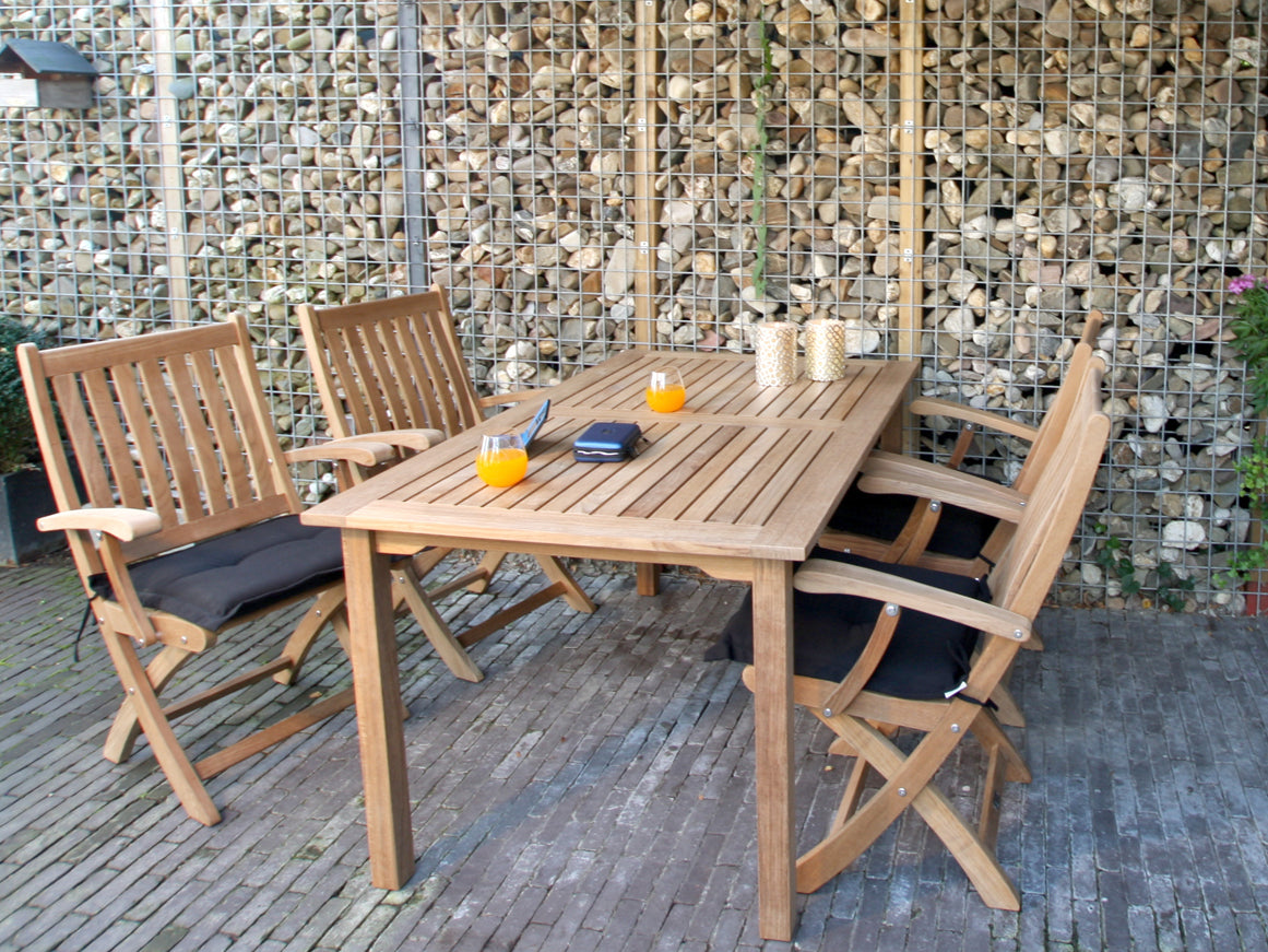 Theodora Table