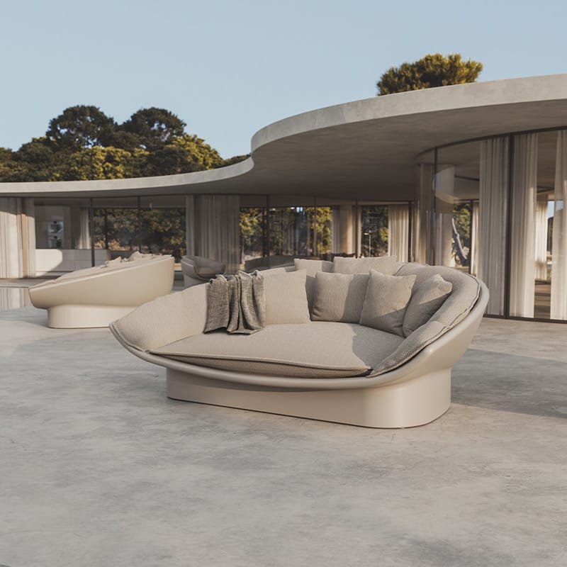 vondom-luna-ramon-esteve-3.jpg