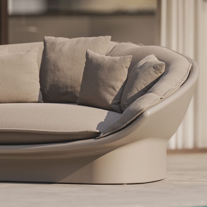 vondom-luna-ramon-esteve-4.jpg
