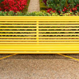 Fermob gele tuinbank en enorm comfortabel