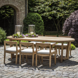 Gommaire-outdoor-teak-furniture-oval_table_dan-G026-NAT-OUT-Belgium-1