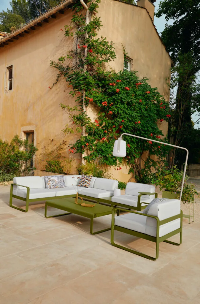 BELLEVIE BALAD IOS ALTO PESTO GRIS ARGILE PAIN D EPICES TARASCON VISUEL2024 LOUISE CARRASCO 2 674x1024 1