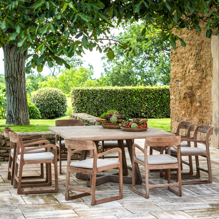 Gommaire dennis square table in outdoor setting