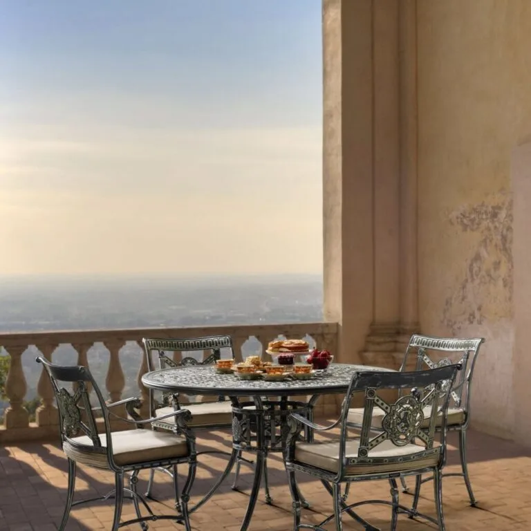 Luxor table 1220 set L2 1024x1024 1
