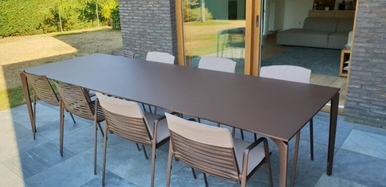 Fast Allsize 220 met Zebra Stoelen in Iron Grey (2)