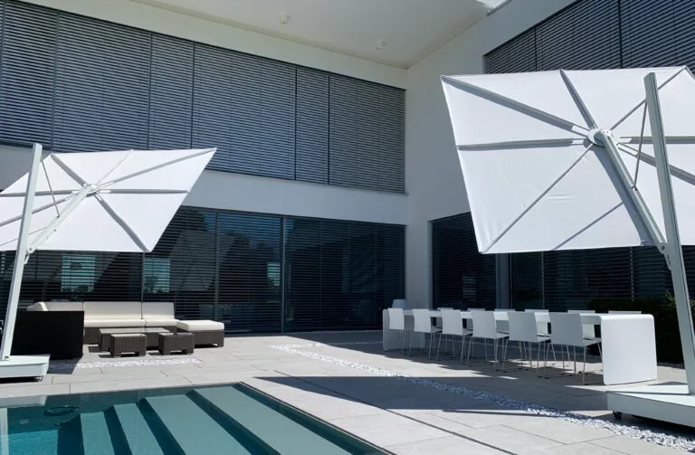 Umbrosa Versa PX Floating parasol